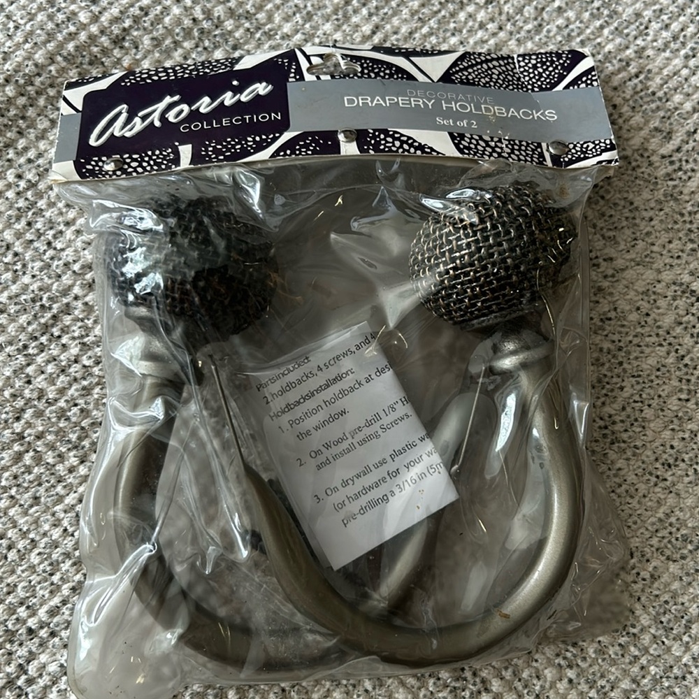Astoria Collections Drapery Holdbacks set of 2